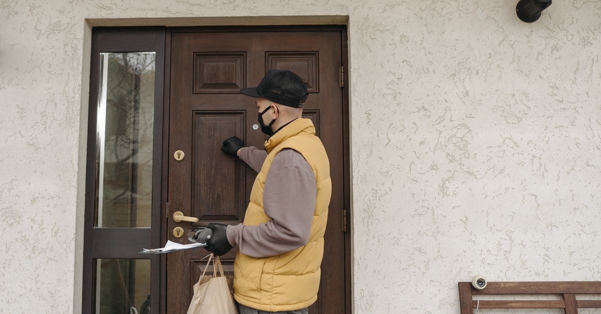 locksmith unlocking front door — Jemmy Locksmith