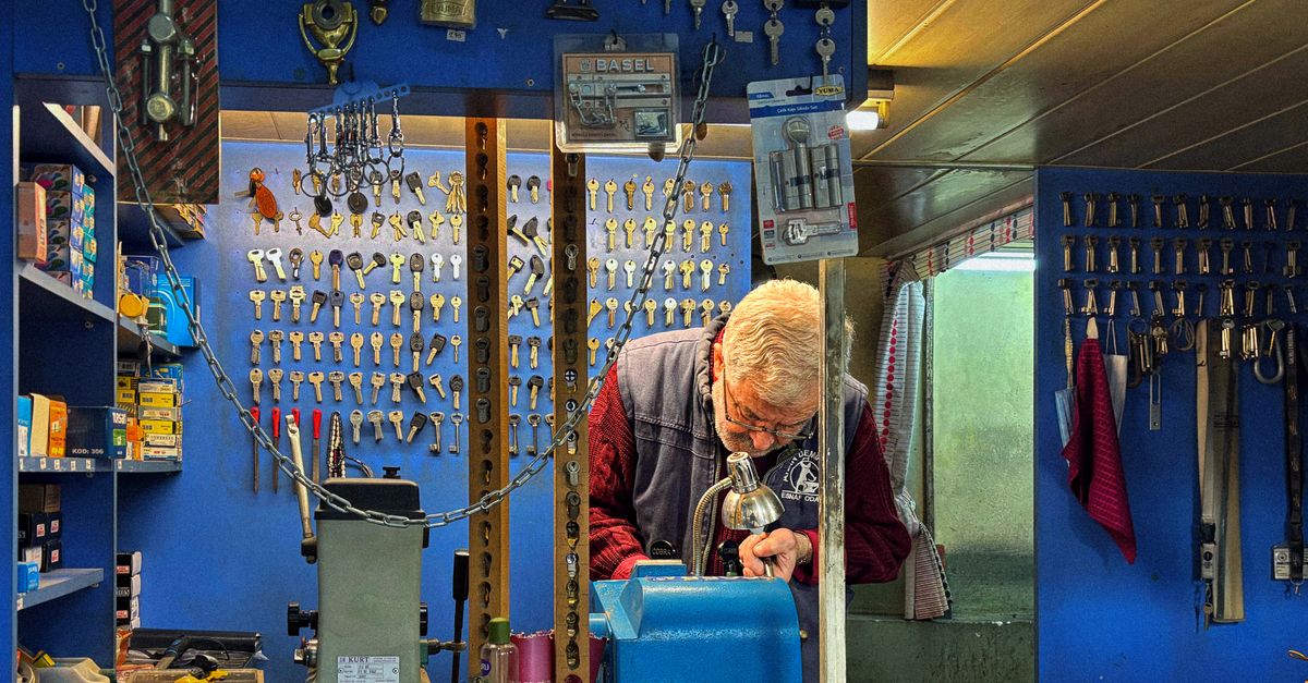 How Our Mobile Emergency Locksmith Process Works — Jemmy Locksmith