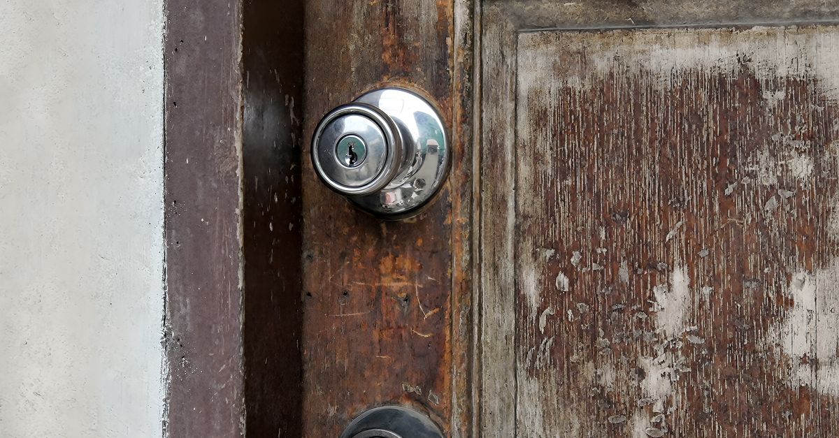 Door Knob Lock Replacement: What the Service Actually Covers — Jemmy Locksmith
